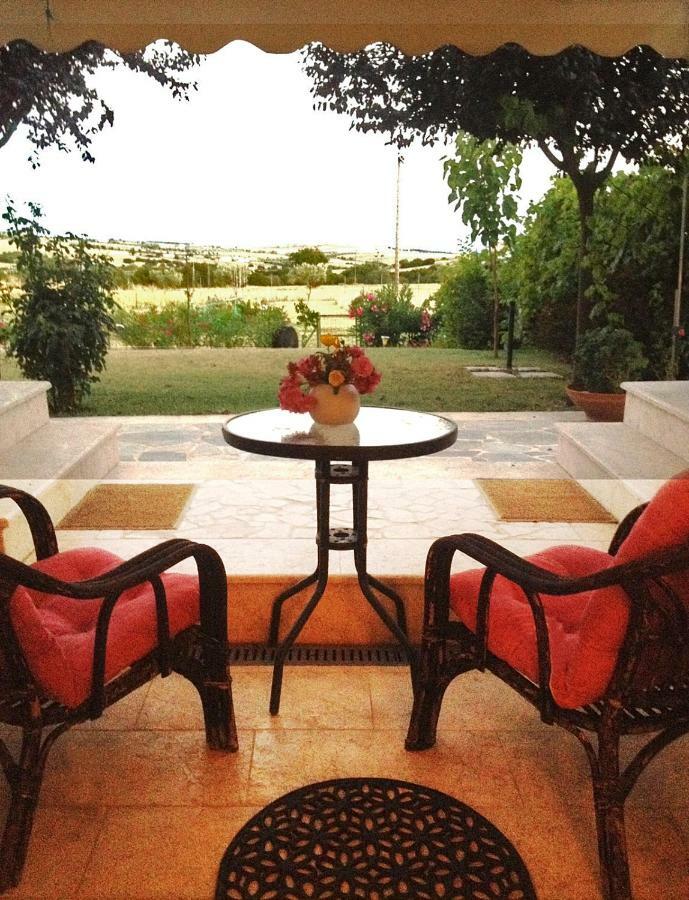 Lovely Apartm.Near Airport Kardia Ngoại thất bức ảnh